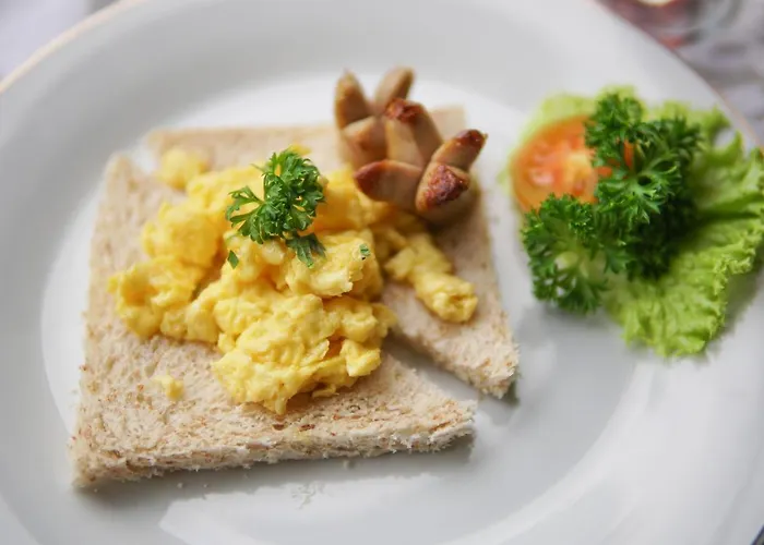 Narada And Bed & Breakfast